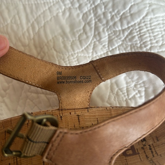 Born Women’s Wedge Sandals Size:9M - Picture 9 of 11